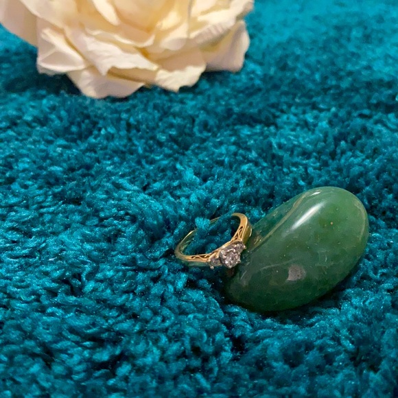 Engagement Ring Pre owned - Picture 3 of 9